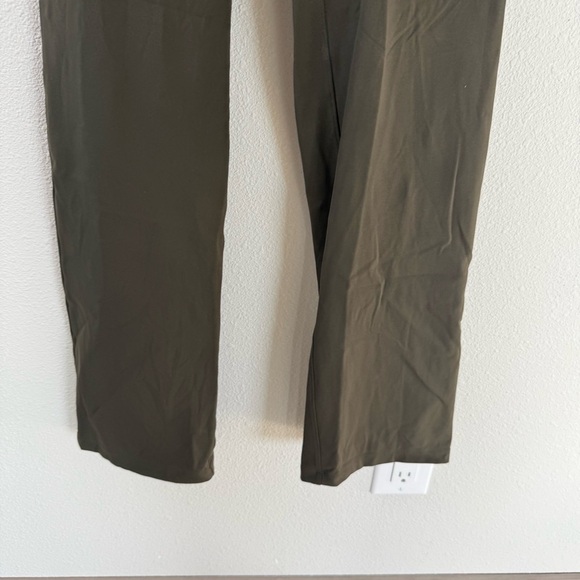 Lululemon Smooth Fit Pull-On High-Rise Pants Dark Olive Green Athleisure Women 4 - Picture 6 of 12